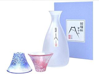 services à saké japonais